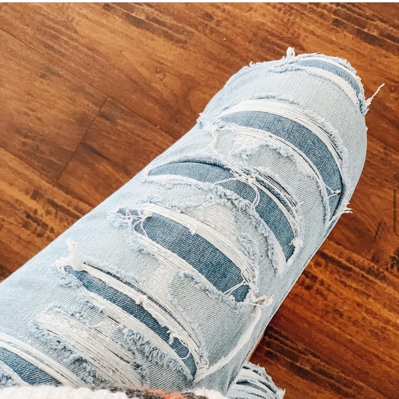 American Eagle High Waisted Skinny Jeans - Picture 2 of 7